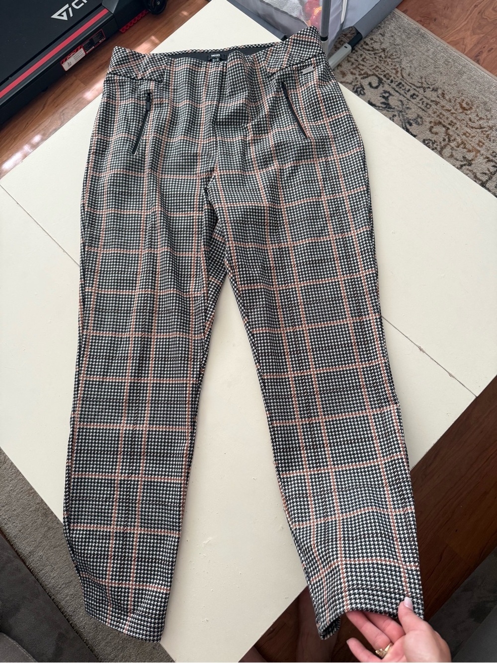MEXX Plaid Pull-On Trousers Rust Terracotta Black White Slimming Preppy Tartan - Picture 2 of 6